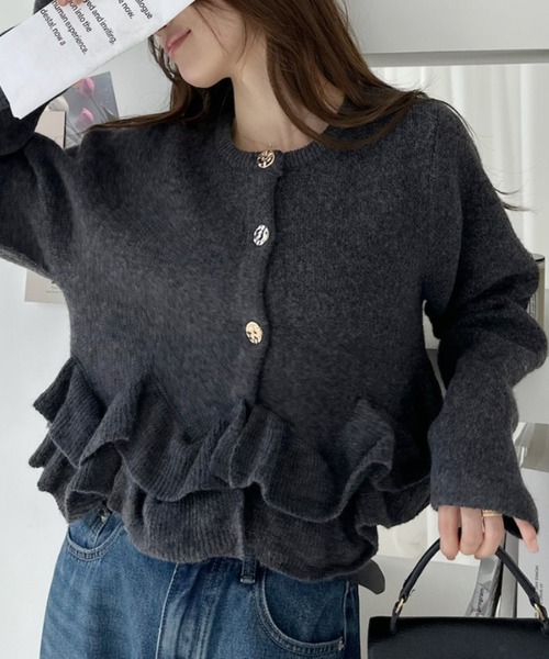 Ada.（エイダ）の「ペプラム ニット カーディガン（ニット/セーター・レディース・チャコールグレー/アイボリー/ピンク・FREE）」の4枚目の写真