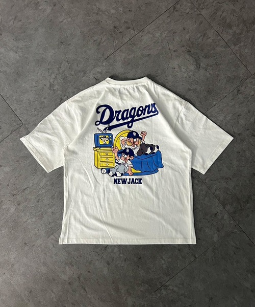 ATMARK(アットマーク)の「<4サイズ展開 / ユニセックス>NEW JACK×プロ野球コラボレーションTシャツ NPB オーバーサイズ(Tシャツ/カットソー・メンズ・ブラック系2/ブラック系1/ホワイト系1/ホワイト系5/ホワイト系3/ホワイト系2/ブラック系4・S/150/L/M)」の2枚目の写真