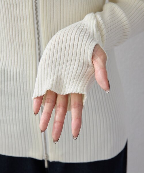 UNFORM（アンフォーム）の「【2026AW Debut】【UNFORM】カシミヤ混ジップリブニット（ニット/セーター・レディース・ネイビー/ブラック/チャコールグレー/アイボリー・FREE）」の22枚目の写真