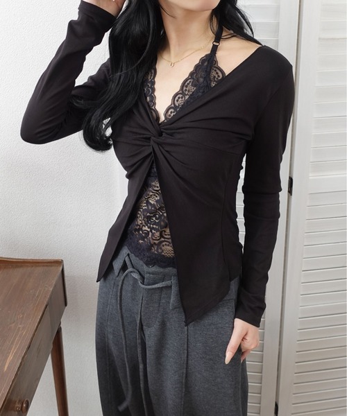 unnu(ユヌ)の「ホルターレースレイヤード ツイストトップス/カップ付き(Tシャツ/カットソー・レディース・ホワイト/グレー/ブラック・F)」の6枚目の写真