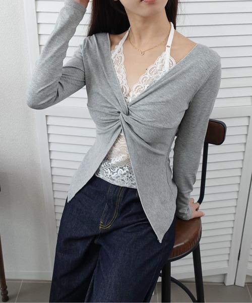 unnu(ユヌ)の「ホルターレースレイヤード ツイストトップス/カップ付き(Tシャツ/カットソー・レディース・ホワイト/グレー/ブラック・F)」の12枚目の写真