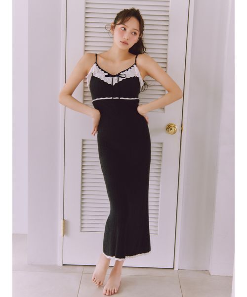 SNIDEL HOME（スナイデルホーム）の「クロシェカップインニットワンピース（ルームウェア/パジャマ・レディース・ピンク/ブラック/ホワイト・F）」の4枚目の写真
