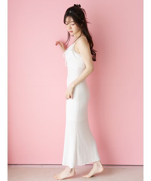 SNIDEL HOME（スナイデルホーム）の「クロシェカップインニットワンピース（ルームウェア/パジャマ・レディース・ピンク/ブラック/ホワイト・F）」の7枚目の写真