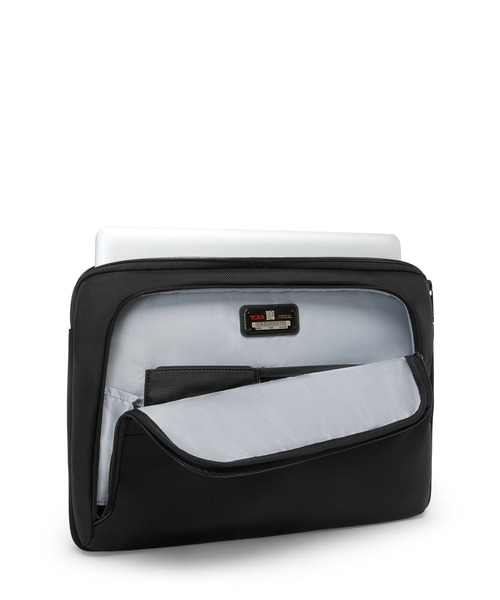 TUMI(トゥミ)の「TUMI ALPHA(アルファ) ラージ・15インチ・ラップトップ・スリーブ(A4/PC15インチまで対応)(PC・タブレットケース・メンズ・ブラック・FREE)」の3枚目の写真