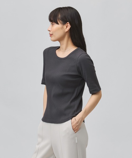 TIGORA(ティゴラ)の「ティゴラ TIGORA ストレッチリブ5分袖シャツ(Tシャツ/カットソー・レディース・ダークブラウン/ライトベージュ/チャコールグレー・S/XL)」の19枚目の写真