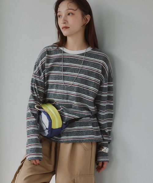210nouve(トゥージュヌーブ)の「配色 マルチボーダー リンガー ロンT(Tシャツ/カットソー・レディース・ダークブラウン/ネイビー/グレー・FREE)」の21枚目の写真