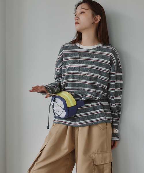 210nouve(トゥージュヌーブ)の「配色 マルチボーダー リンガー ロンT(Tシャツ/カットソー・レディース・ダークブラウン/ネイビー/グレー・FREE)」の22枚目の写真