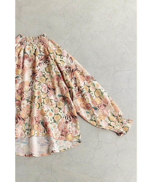cawaii（カワイイ）の「果実と花々のハイネックブラウストップス（シャツ/ブラウス・レディース・ベージュ・FREE）」の3枚目の写真