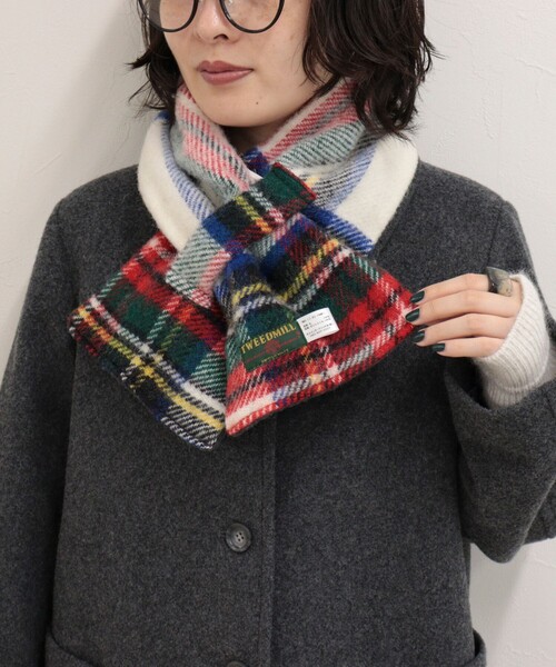 fredy emue(フレディエミュ)の「【TWEEDMILL/ツイードミル】別注カラーウール×フリースリバーマフラー(ストール/ショール・レディース・ホワイト系その他/グレー系その他/ブラック系その他/レッド系その他/ブルー系その他・FREE)」の1枚目の写真