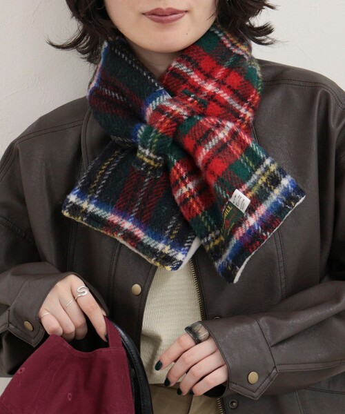 fredy emue(フレディエミュ)の「【TWEEDMILL/ツイードミル】別注カラーウール×フリースリバーマフラー(ストール/ショール・レディース・ホワイト系その他/グレー系その他/ブラック系その他/レッド系その他/ブルー系その他・FREE)」の2枚目の写真