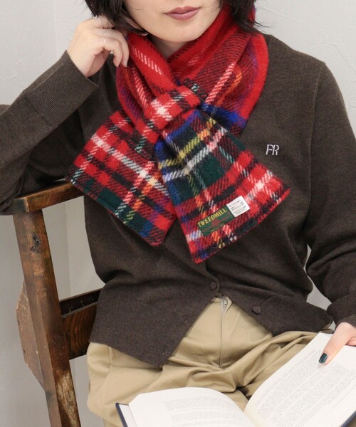 fredy emue(フレディエミュ)の「【TWEEDMILL/ツイードミル】別注カラーウール×フリースリバーマフラー(ストール/ショール・レディース・ホワイト系その他/グレー系その他/ブラック系その他/レッド系その他/ブルー系その他・FREE)」の5枚目の写真