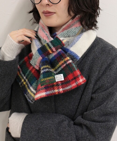 fredy emue(フレディエミュ)の「【TWEEDMILL/ツイードミル】別注カラーウール×フリースリバーマフラー(ストール/ショール・レディース・ホワイト系その他/グレー系その他/ブラック系その他/レッド系その他/ブルー系その他・FREE)」の7枚目の写真