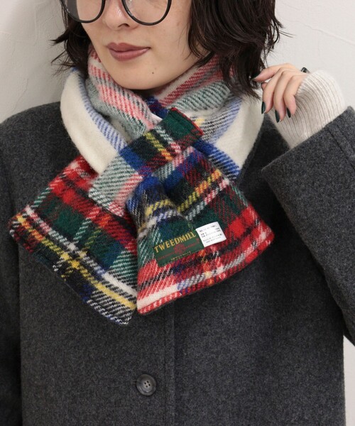 fredy emue(フレディエミュ)の「【TWEEDMILL/ツイードミル】別注カラーウール×フリースリバーマフラー(ストール/ショール・レディース・ホワイト系その他/グレー系その他/ブラック系その他/レッド系その他/ブルー系その他・FREE)」の8枚目の写真