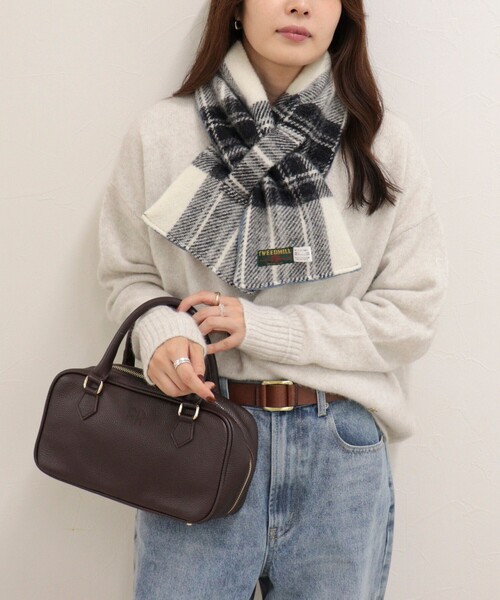 fredy emue(フレディエミュ)の「【TWEEDMILL/ツイードミル】別注カラーウール×フリースリバーマフラー(ストール/ショール・レディース・ホワイト系その他/グレー系その他/ブラック系その他/レッド系その他/ブルー系その他・FREE)」の10枚目の写真