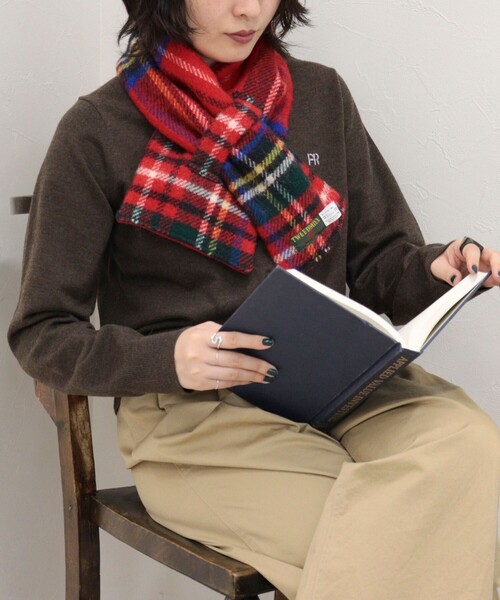 fredy emue(フレディエミュ)の「【TWEEDMILL/ツイードミル】別注カラーウール×フリースリバーマフラー(ストール/ショール・レディース・ホワイト系その他/グレー系その他/ブラック系その他/レッド系その他/ブルー系その他・FREE)」の14枚目の写真