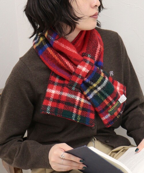 fredy emue(フレディエミュ)の「【TWEEDMILL/ツイードミル】別注カラーウール×フリースリバーマフラー(ストール/ショール・レディース・ホワイト系その他/グレー系その他/ブラック系その他/レッド系その他/ブルー系その他・FREE)」の15枚目の写真