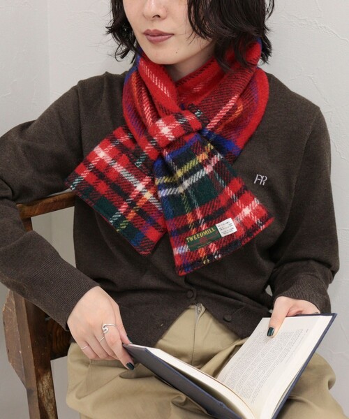 fredy emue(フレディエミュ)の「【TWEEDMILL/ツイードミル】別注カラーウール×フリースリバーマフラー(ストール/ショール・レディース・ホワイト系その他/グレー系その他/ブラック系その他/レッド系その他/ブルー系その他・FREE)」の16枚目の写真