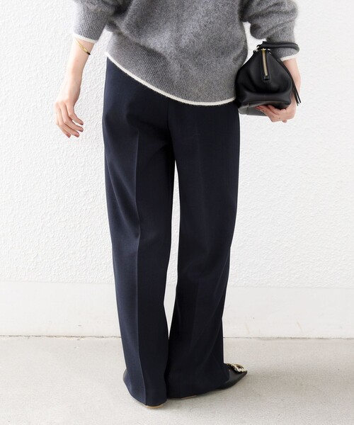 SHIPS(シップス)の「〈洗濯機可能〉FUNCTION セミ ワイド パンツ 26AW(スラックス・レディース・ネイビー/ベージュ系・40/38/36/34)」の11枚目の写真