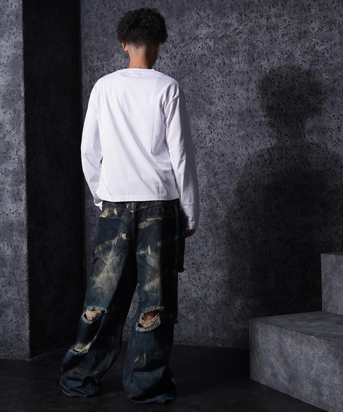 RIPPER(リッパー)の「【RIPPER】ラメ加工 レタリングロゴ クロップド ロンT / Glitter Lettering Logo Cropped Long Sleeve T-Shirt / ヘビーウェイト 短丈(Tシャツ/カットソー・メンズ・ブラック/ホワイト・S/M/L)」の17枚目の写真