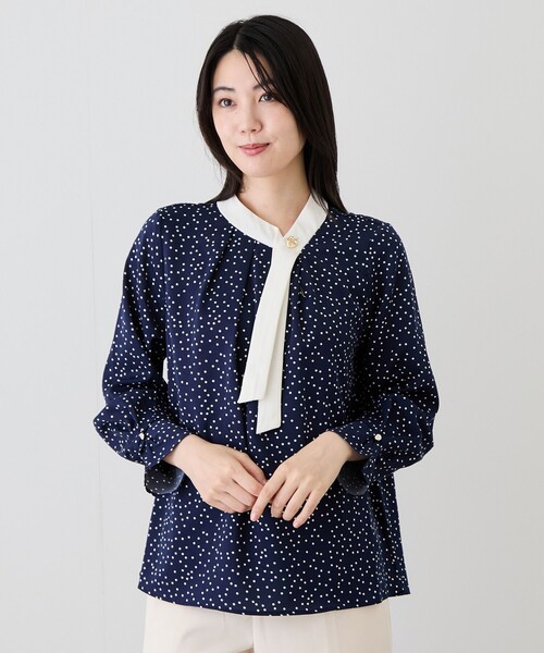Jayro(ジャイロ)の「アシメナロータイブラウス(シャツ/ブラウス・レディース・ベージュ系その他/ネイビー/ホワイト系その他4/ブルー系その他2/ホワイト系その他2・M)」の5枚目の写真
