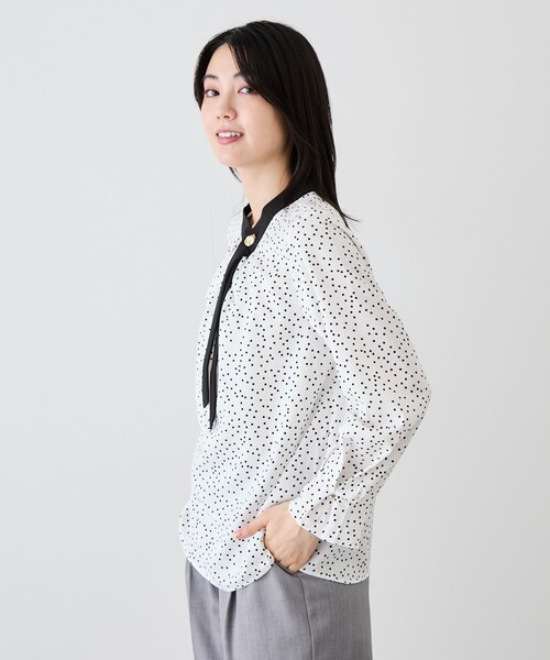 Jayro(ジャイロ)の「アシメナロータイブラウス(シャツ/ブラウス・レディース・ベージュ系その他/ネイビー/ホワイト系その他4/ブルー系その他2/ホワイト系その他2・M)」の7枚目の写真