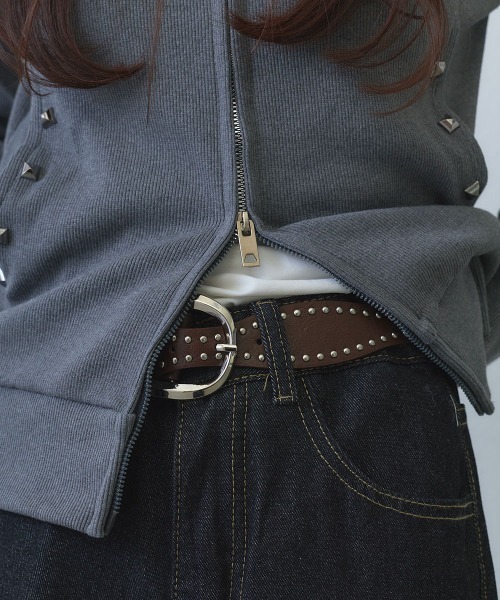 Clum(クルム)の「stud detail double zip hoodie / スタッズデザインダブルジップパーカー(マウンテンパーカー・レディース・グレー・FREE)」の6枚目の写真
