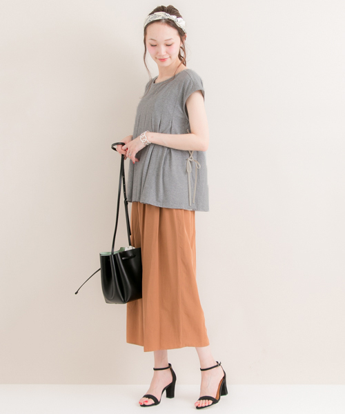 URBAN RESEARCH（アーバンリサーチ）の「UR レースアップTシャツ（Tシャツ/カットソー・レディース・トップグレー/グリーン/ブラック・FREE）」の5枚目の写真