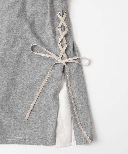 URBAN RESEARCH（アーバンリサーチ）の「UR レースアップTシャツ（Tシャツ/カットソー・レディース・トップグレー/グリーン/ブラック・FREE）」の12枚目の写真