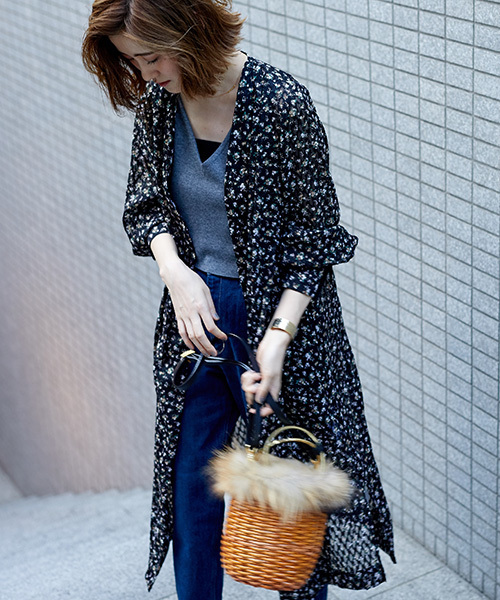 STUDIOUS（ステュディオス）の「ダークフラワーガウンワンピース（ワンピース・レディース・ブラック・FREE）」の13枚目の写真