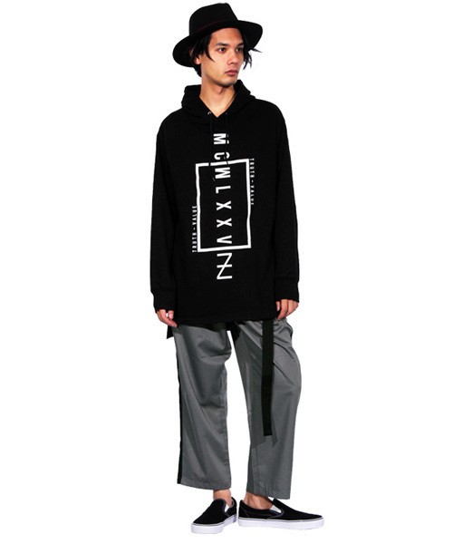 ８(eight)（エイト）の「ライン入り アンクルパンツ ワイド サルエルパンツ（スラックス・メンズ・ブラック/グレー・MEDIUM/LARGE）」の4枚目の写真