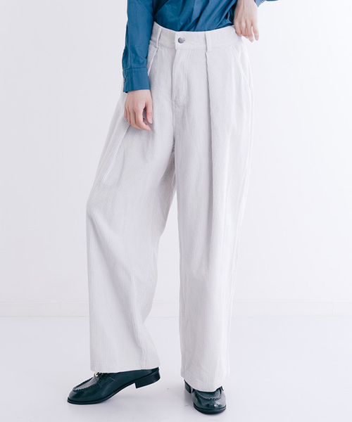 MERLOT（メルロー）の「コーデュロイタックワイドパンツ2396（その他パンツ・レディース・ネイビー/オフホワイト/イエロー/モカ・FREE）」の2枚目の写真