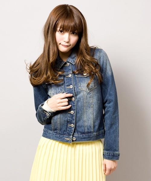 WEGO(ウィゴー)の「デニムコンパクトGジャン(デニムジャケット・レディース・インディゴブルー/ダークインディゴブルー・FREE)」の4枚目の写真
