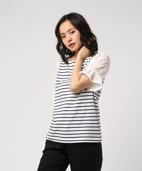 POU DOU DOU(プードゥドゥ)の「エンブロイダリーシフォン袖プルオーバー(Tシャツ/カットソー・レディース・ブラック/ネイビー/オフホワイト・3)」の2枚目の写真