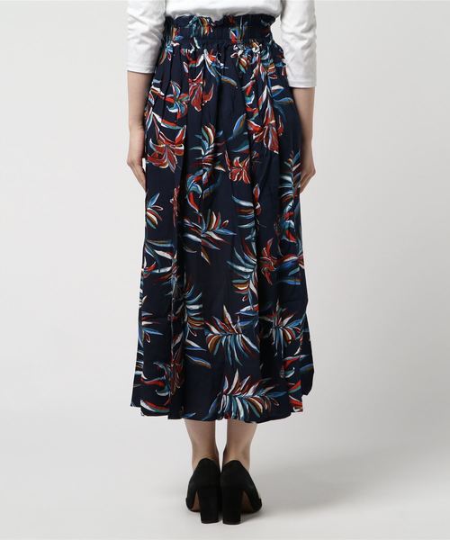 coca（coca）（コカ）の「【使用禁止】長さ選べるボタニカル柄フレアロングスカート（SHORT）（スカート・レディース・ネイビー・ONE SIZE）」の3枚目の写真
