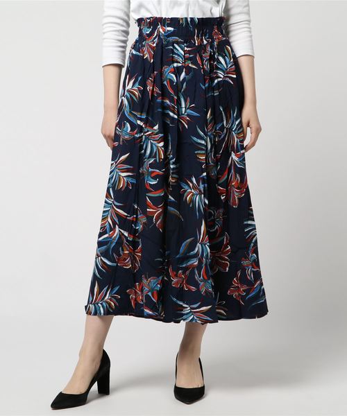 coca（coca）（コカ）の「【使用禁止】長さ選べるボタニカル柄フレアロングスカート（SHORT）（スカート・レディース・ネイビー・ONE SIZE）」の4枚目の写真