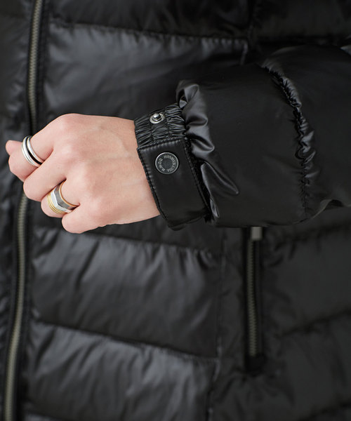 NANO universe（ナノユニバース）の「西川ダウン/FOXファーシャイニー