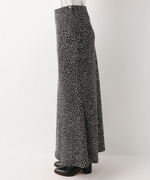 SLOBE IENA（スローブイエナ）の「ニュアンスドットロングスカート◆（スカート・レディース・ブラック/アイボリー・40/38/36）」の14枚目の写真