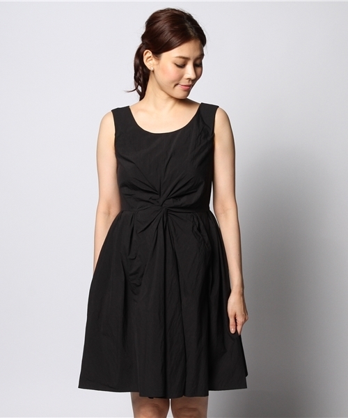 Liesse（リエス）の「ねじりAラインワンピース（ワンピース・レディース・ホワイト/ブラック/カーキ・2/4/3）」の5枚目の写真