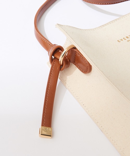 natural couture（ナチュラルクチュール）の「2WAYスクエアショルダーバッグ（ショルダーバッグ・レディース・ブラック/ベージュ/アイボリー/ミント/ブラック系その他/その他1・FREE）」の7枚目の写真