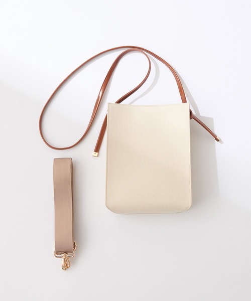 natural couture（ナチュラルクチュール）の「2WAYスクエアショルダーバッグ（ショルダーバッグ・レディース・ブラック/ベージュ/アイボリー/ミント/ブラック系その他/その他1・FREE）」の11枚目の写真