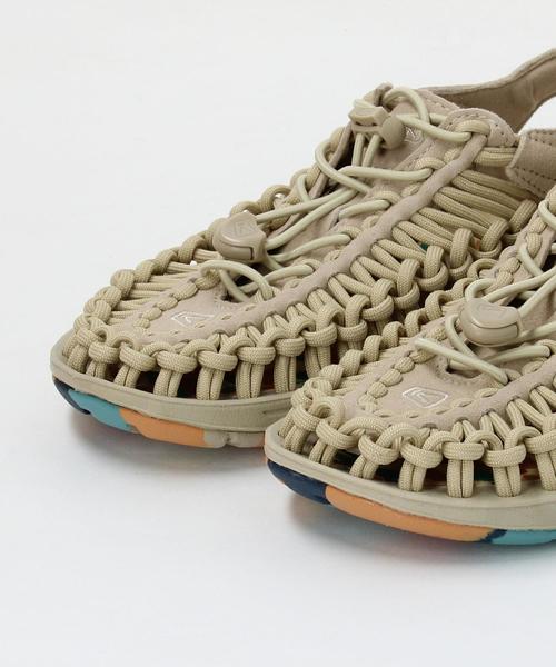 KEEN（キーン）の「＜KEEN＞UNEEK サンダル（サンダル・レディース・オリーブ/ホワイト/ベージュ・7h/7/6/8/6h）」の7枚目の写真