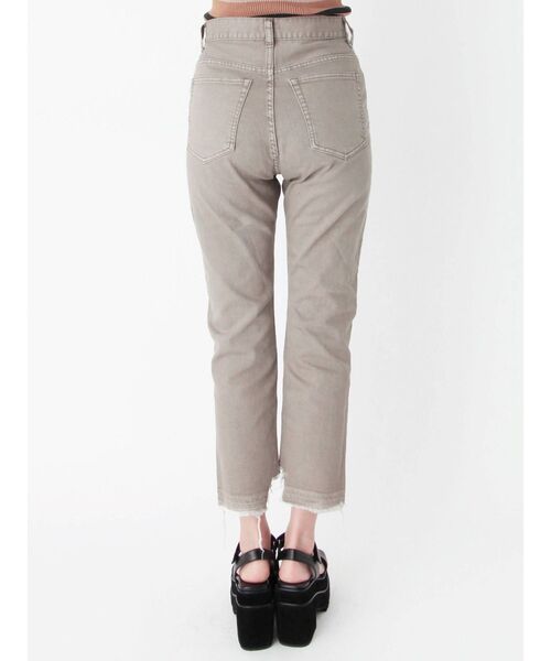 EMODA（エモダ）の「ヘムカットスリムジャストウエストジーンズ（デニムパンツ・レディース・ブラウン/ベージュ/カーキ・SMALL/MEDIUM）」の10枚目の写真