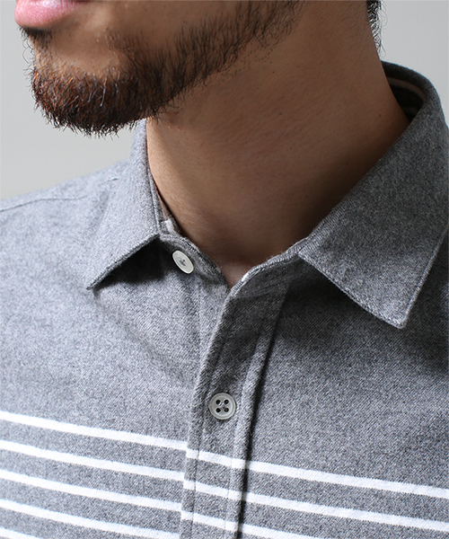 NANO universe(ナノユニバース)の「ナッピングパネルボーダーSH(シャツ/ブラウス・メンズ・ホワイト/ネイビー/グレー/グリーン・X-LARGE/LARGE/SMALL/MEDIUM)」の13枚目の写真