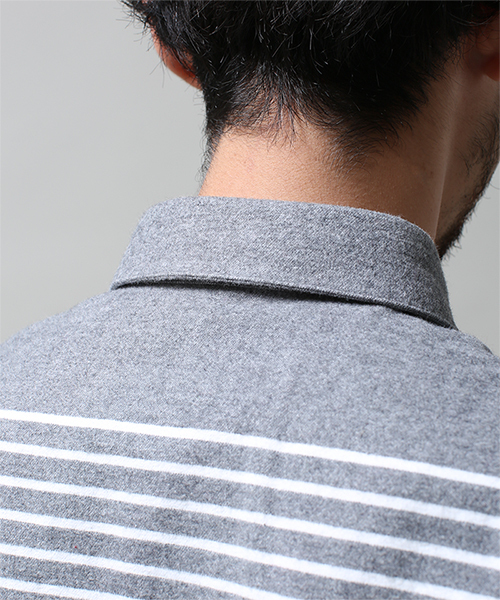 NANO universe(ナノユニバース)の「ナッピングパネルボーダーSH(シャツ/ブラウス・メンズ・ホワイト/ネイビー/グレー/グリーン・X-LARGE/LARGE/SMALL/MEDIUM)」の9枚目の写真