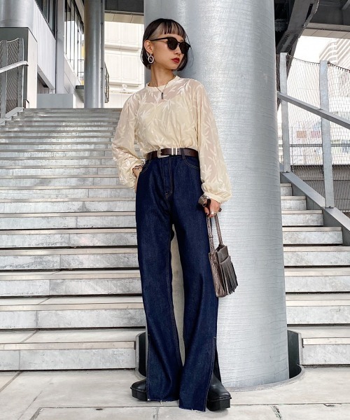 PAGEBOY（ページボーイ）の「オパールリーフハイネックブラウス（シャツ/ブラウス・レディース・ブラック/オフホワイト・FREE）」の7枚目の写真