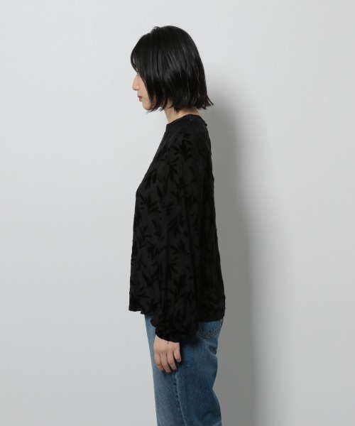 PAGEBOY（ページボーイ）の「オパールリーフハイネックブラウス（シャツ/ブラウス・レディース・ブラック/オフホワイト・FREE）」の14枚目の写真