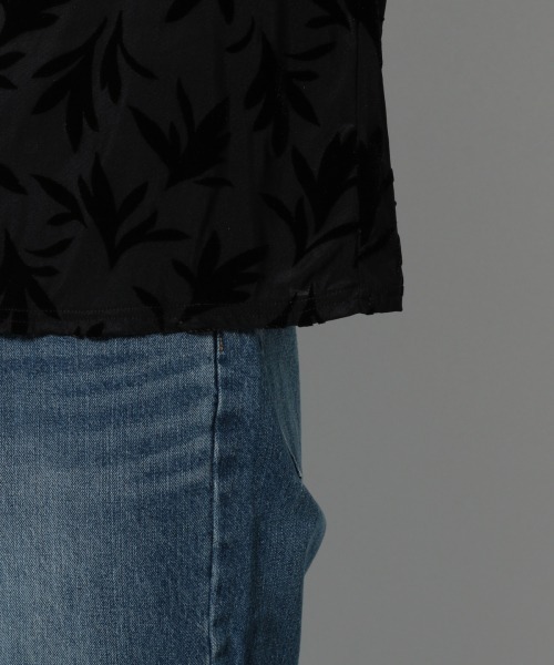 PAGEBOY（ページボーイ）の「オパールリーフハイネックブラウス（シャツ/ブラウス・レディース・ブラック/オフホワイト・FREE）」の13枚目の写真