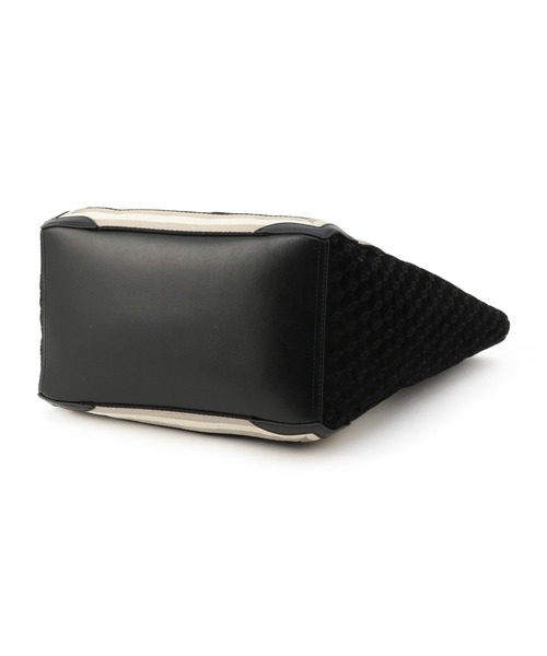 ANYA HINDMARCH（アニヤハインドマーチ）の「ANYA HINDMARCH / 