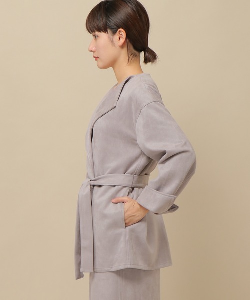 ikka（イッカ）の「マシンウォッシャブルスエードジャケット（テーラードジャケット・レディース・ベージュ/グレー・M/L）」の4枚目の写真