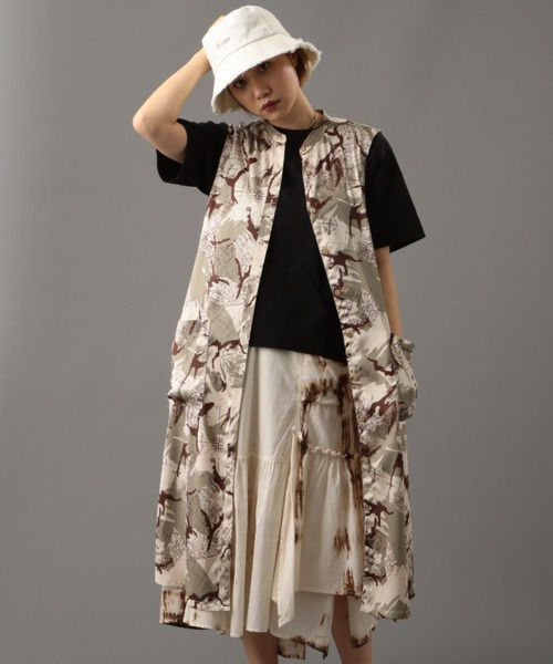 AVIREX（アヴィレックス）の「マリンチャート カモ ノーカラーシャツワンピース/ MARINE CHART CAMO NO-COLLAR SHIRT ONEPIECE（シャツワンピース・レディース・ベージュ/グレー・FREE）」の12枚目の写真